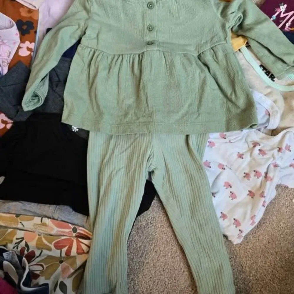 18 month girl toddler clothes bundle 30+ pieces